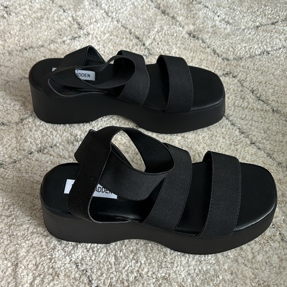 NWT Steve Madden Wedge Sandal Black 7.5 - Picture 5 of 6